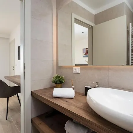 Ansi Exclusive Comfortable Holiday